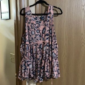 Torrid baby doll scoop neck flared tank top